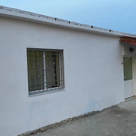 Tzouliano's Tatil Evi *